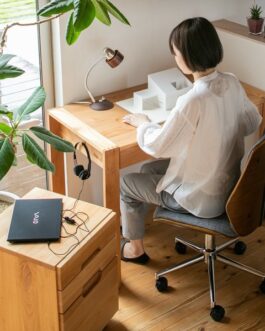 105cm幅 学習机 木組みをあしらったアルダー材デスクシリーズ<カローレ>