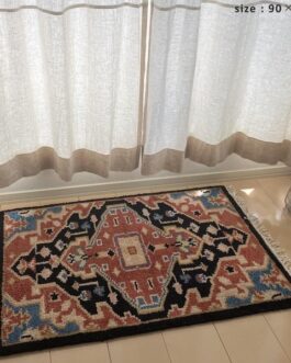 お部屋が明るくなる天然素材のトライバル風ラグ＜MADRAS＞