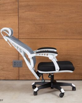 リクライニングもできる多機能オフィスチェア<ハイバックチェア ハイエ>