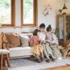 お部屋の主役になる天然木フレームソファ＜2.5Pソファー グロウ/ienowa＞