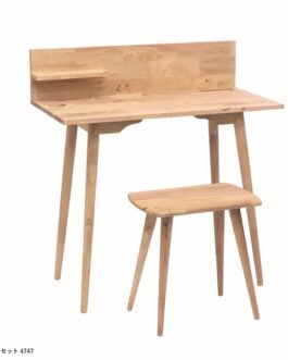 天然木をふんだんに使ったナチュラルシリーズ <NATURAL SIGNATURE 90デスクセットII 4747A>